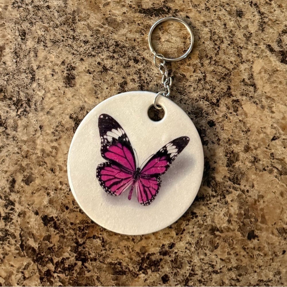 ❤️Handcrafted Butterfly Keychain - Picture 2 of 4